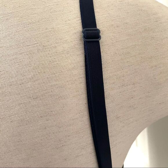 Victoria Secret perfect shape navy underwire bra - Picture 8 of 13